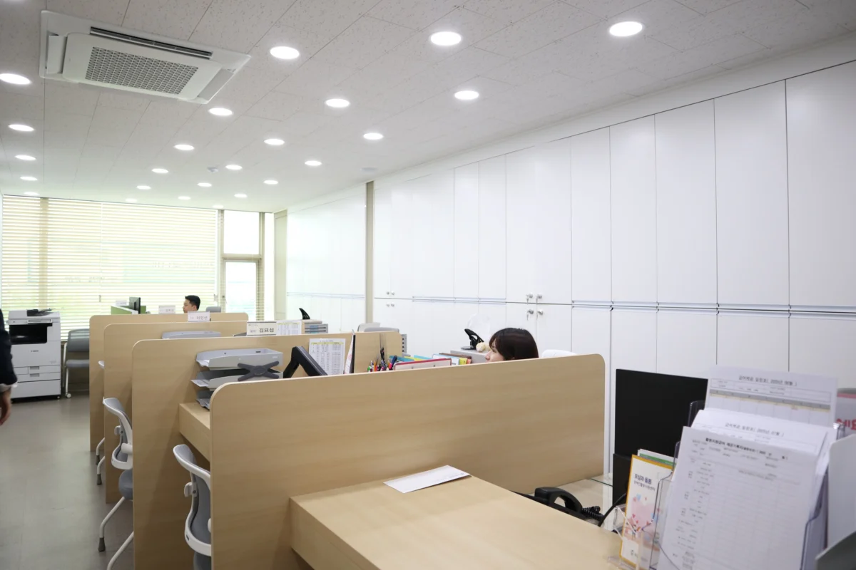 사무실 (3)
